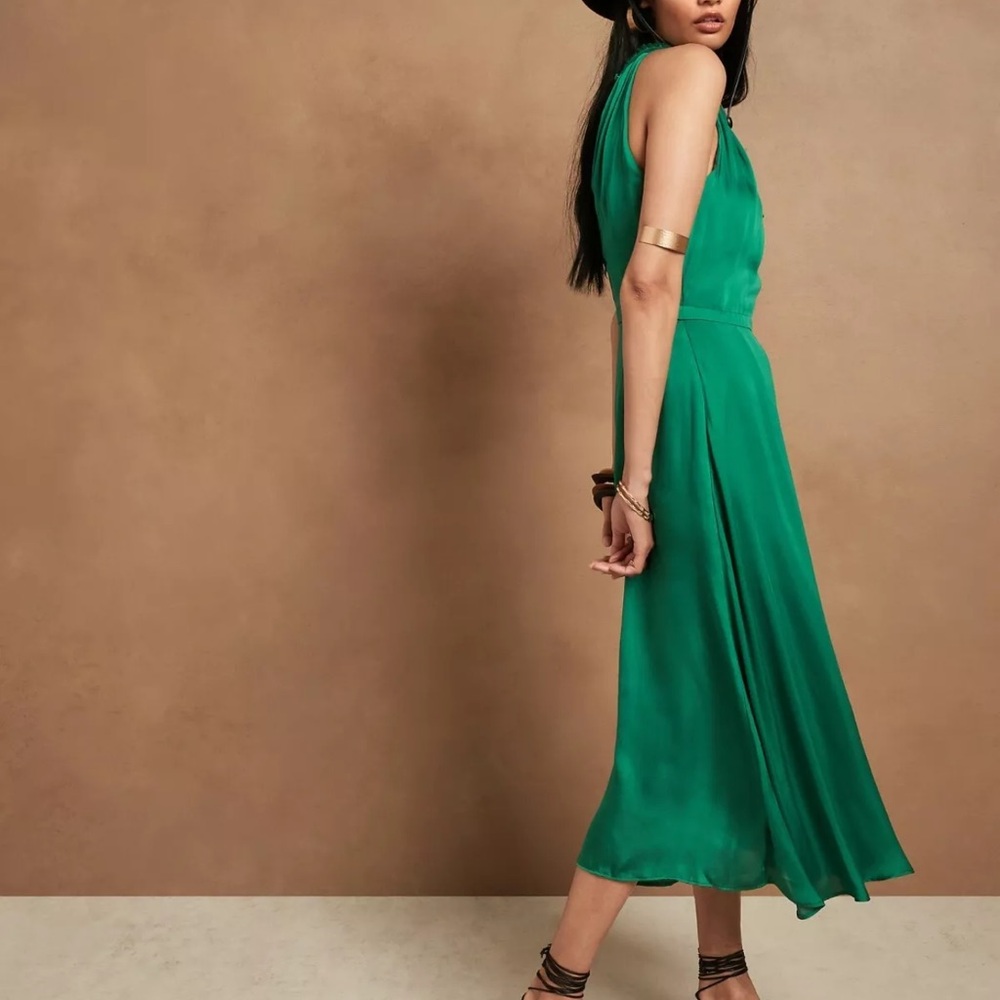 Banana Republic Green Halter Sundress Midi/ New without tag/vibrant green